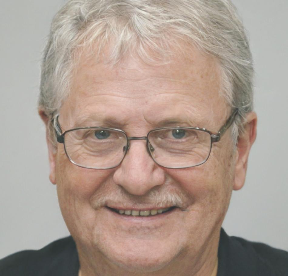 Portrait de Julien Rousseau, expert en finance d'entreprise