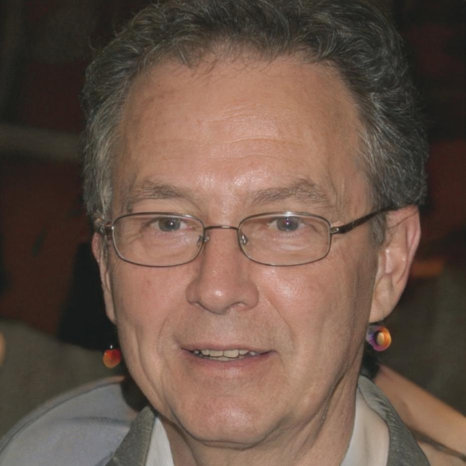 Professeur Étienne Moreau, expert en finance d'entreprise